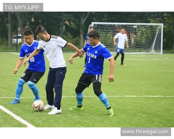 北京足球队团队协作的变革之路与未来发展展望