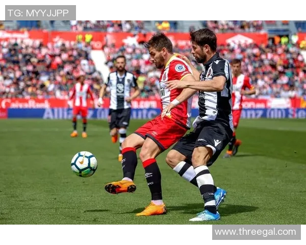 利云特与巴塞罗那精彩对决比分揭晓赛季最新战绩分析