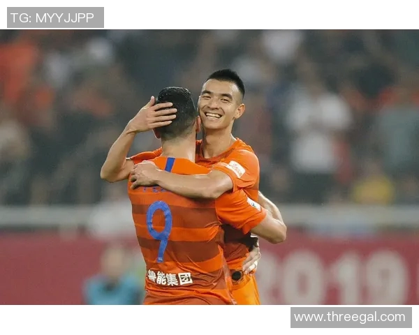 恒大与山东鲁能巅峰对决谁能在中超赛场再创辉煌