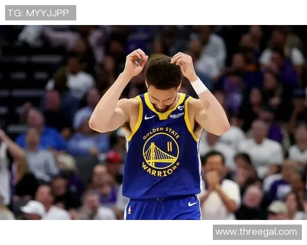 克莱汤普森：勇士队的三分射手与坚韧精神的完美结合