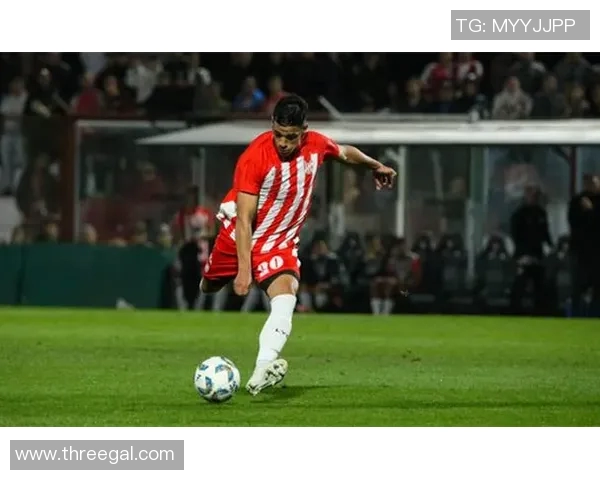 阿根廷青年队与河床队激战正酣谁将赢得这场足球盛宴