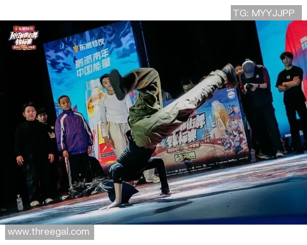 南京飞盘队在世界街舞大赛中的精彩表现与状态分析