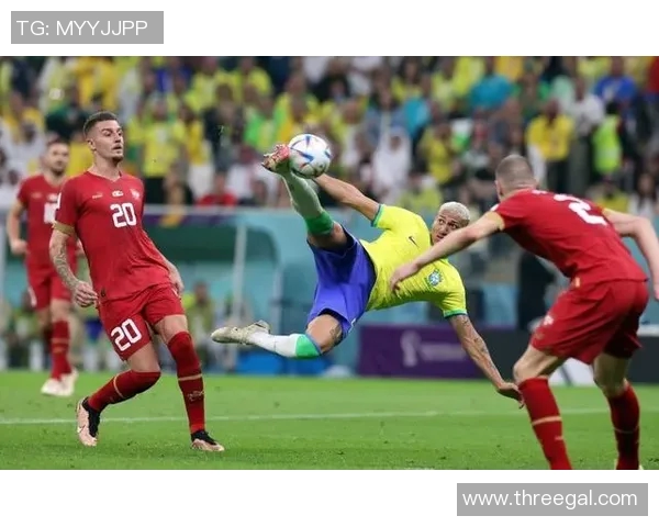 卡塔尔与中国足球对决的精彩瞬间与球场氛围全景回顾 卡塔尔与中国足球对决的精彩瞬间与球场氛围全景回顾