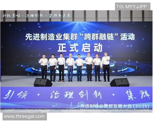 南京网球队团队协作变革引发热议提升竞技水平与凝聚力的探索之路 南京网球队团队协作变革引发热议提升竞技水平与凝聚力的探索之路